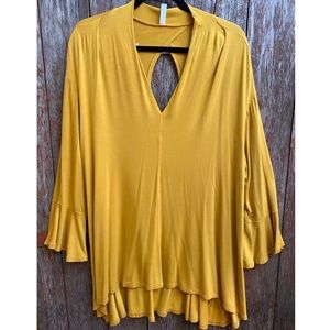 Mustard 3/4 sleeve plus size top